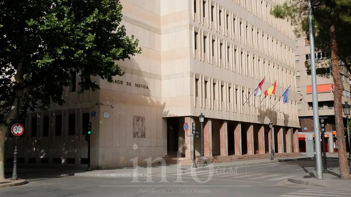 Una disputa por unas puertas entre fincas de Villarta llega al TSJ