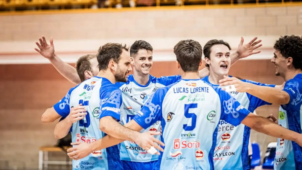 El Grupo Herce inicia la Superliga en Almería con un triunfo en tres sets