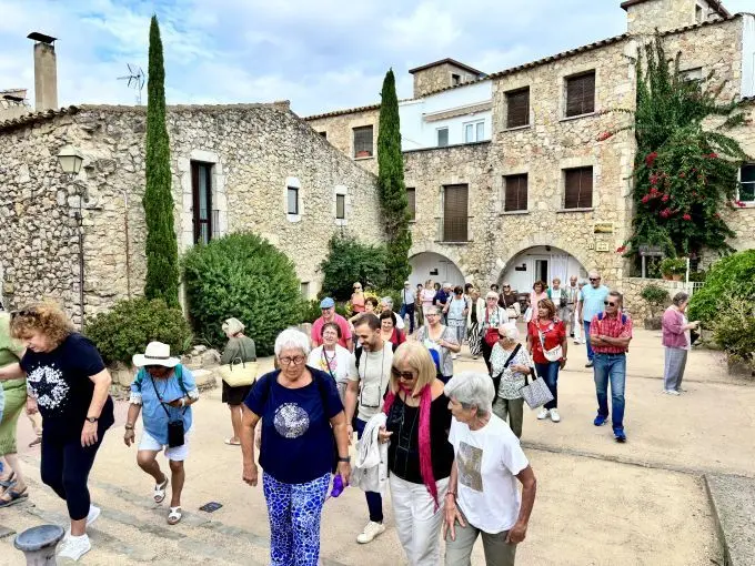 Cerdanyola organiza una visita guiada a Santes Creus para mayores de 60 años