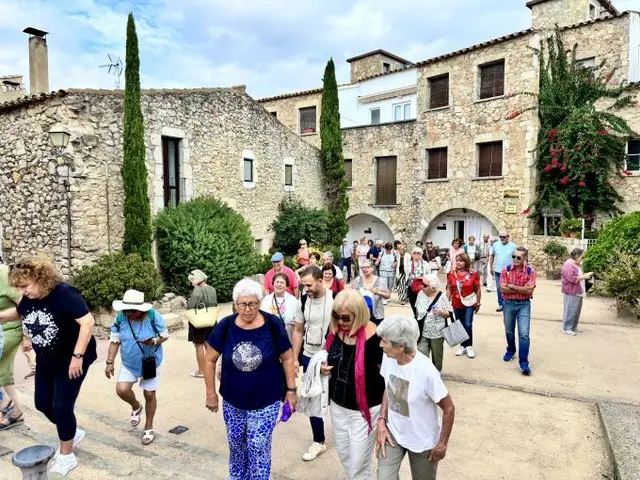 Cerdanyola organiza una visita guiada a Santes Creus para mayores de 60 años