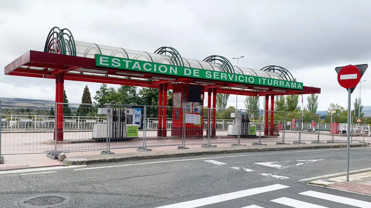 Una gasolinera de Pamplona afronta un cierre temporal tras cuatro décadas