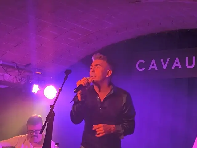 La Cava Urpí roza el lleno con un homenaje a El Último de la Fila