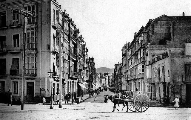 Santa Florentina, de cauce natural a eje comercial de Cartagena