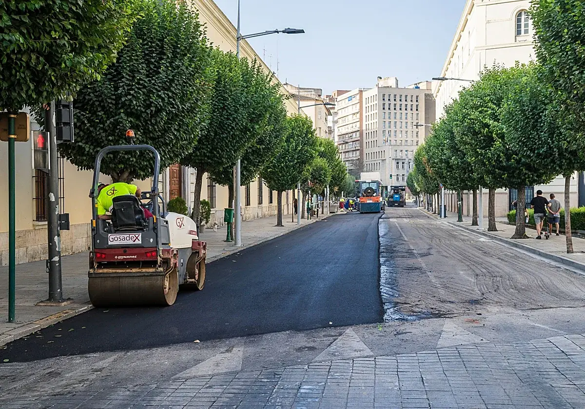 Badajoz ampliará los fondos para renovar el asfaltado de sus calles