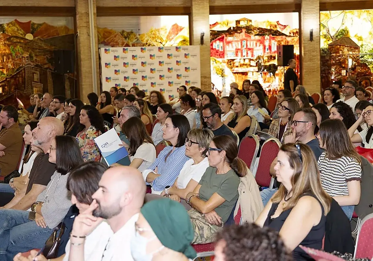 Caravaca reúne a más de 200 docentes en un congreso sobre escuelas rurales