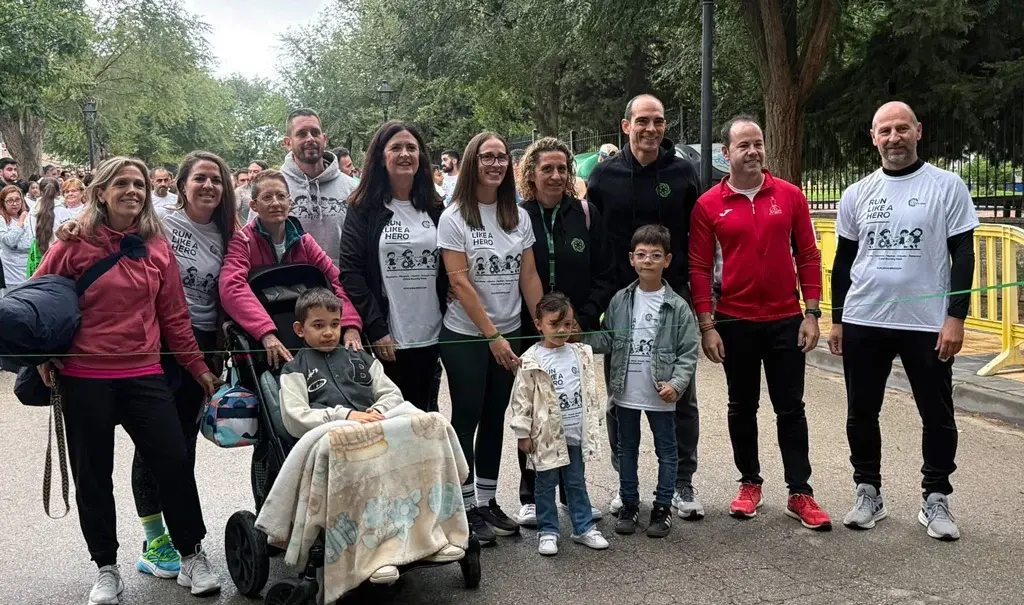 La Run Like a Hero alcanza su récord con 1.200 participantes en Herencia