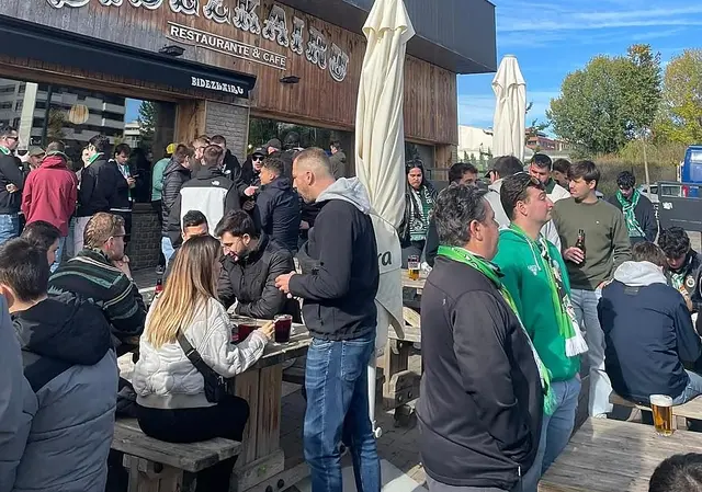 Cerca de mil seguidores del Racing viajan hasta Pamplona