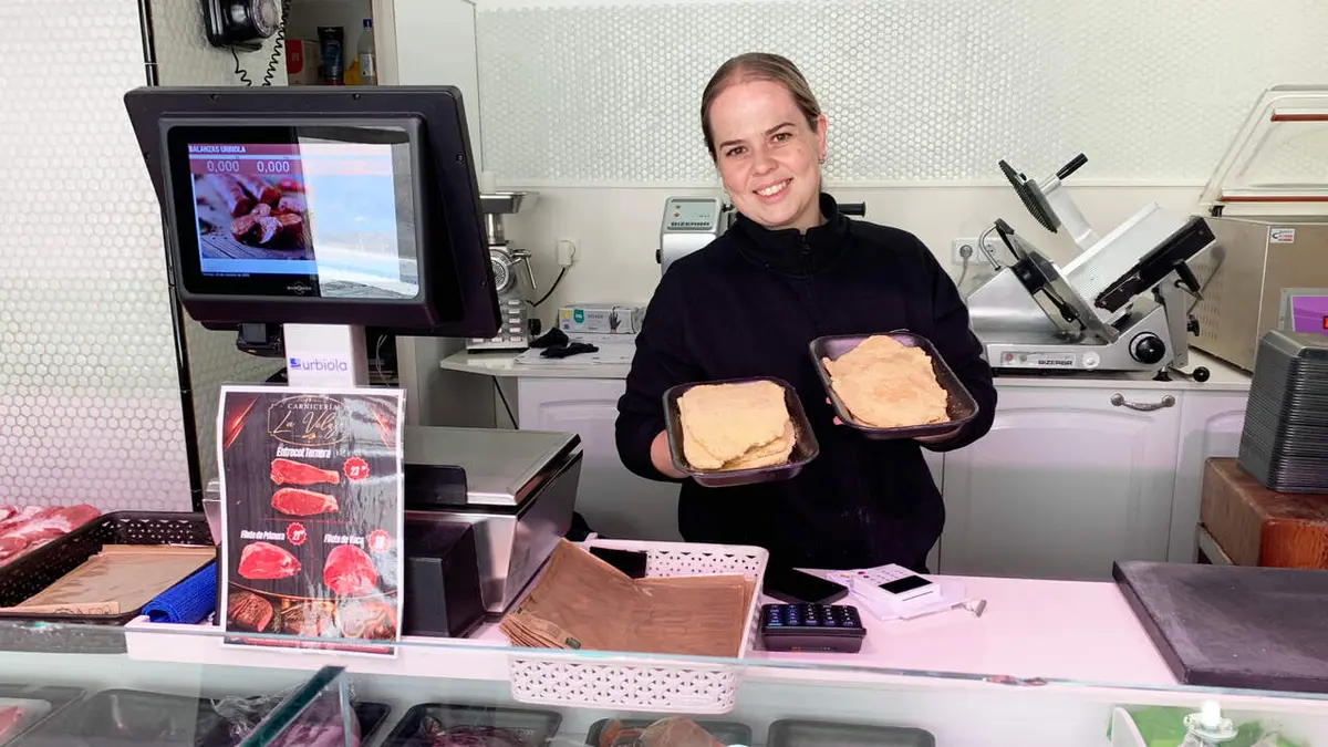 Ana María emprende con una carnicería junto a la plaza Consistorial