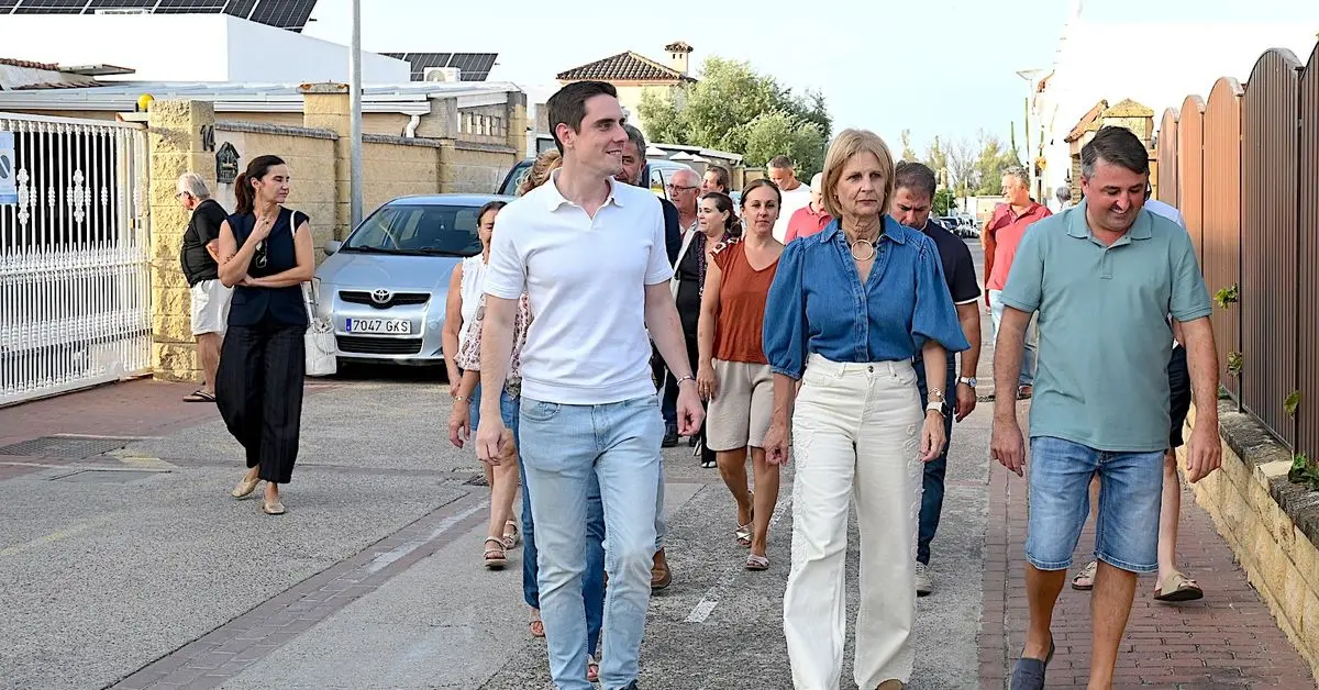 El Pimiento centra una visita municipal por la seguridad vial y las zonas verdes