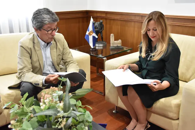 Dávila reconoce la trayectoria del Náutico de Tenerife al cumplir 125 años