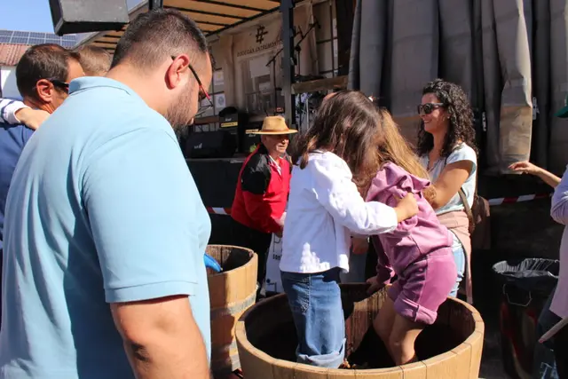 Quintanar reúne la tercera Fiesta Fin de Vendimia en la cooperativa