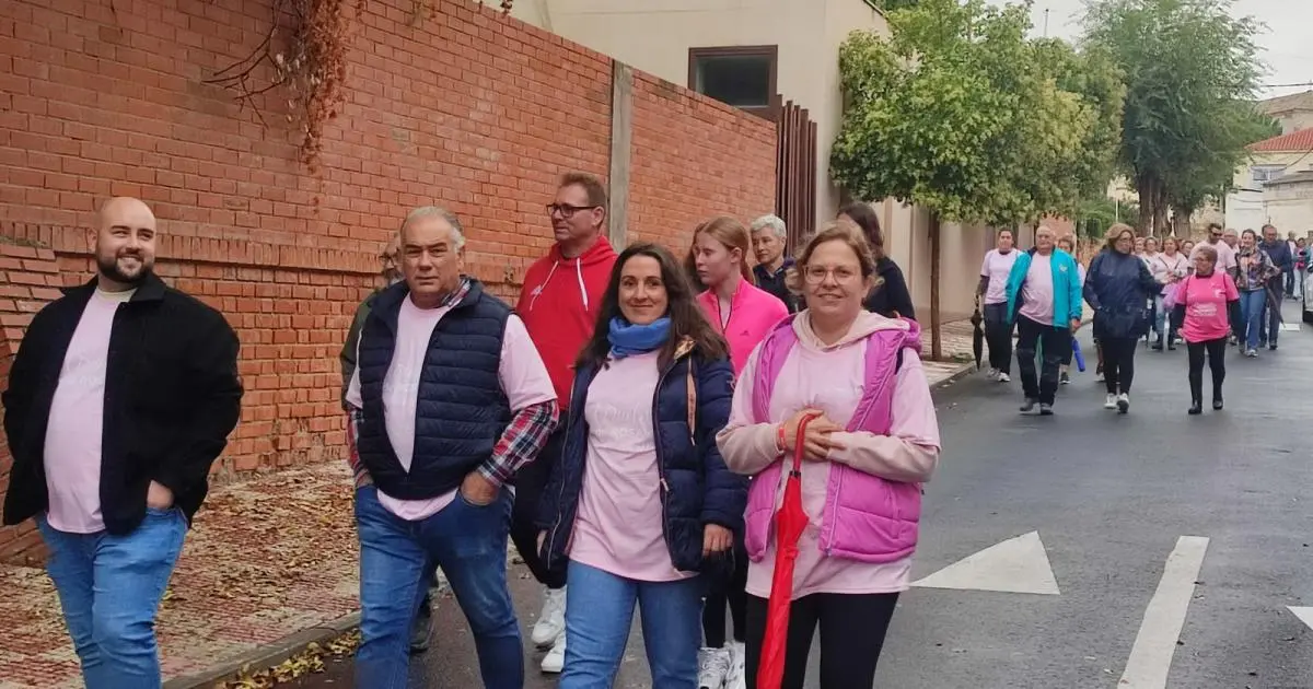 Ciruelos celebra su quinta marcha solidaria contra el cáncer de mama