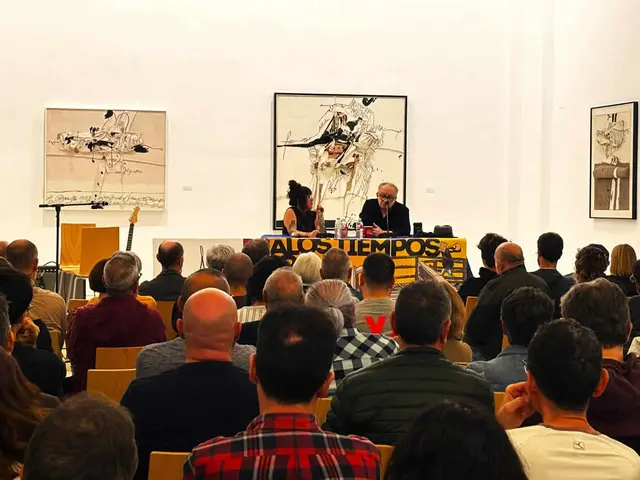 Julián Hernández repasa su trayectoria en una charla del Babylon Festival