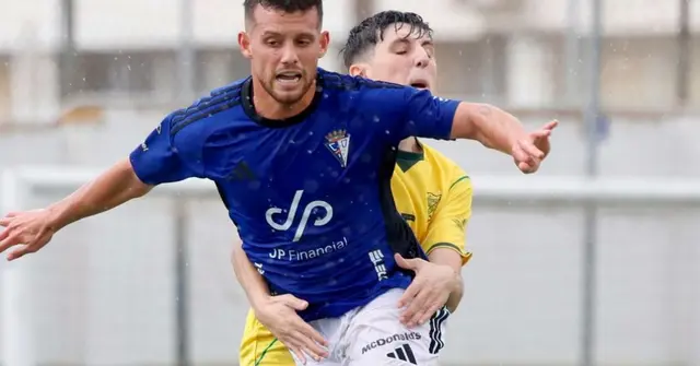 El San Fernando cede sus primeros puntos con un empate ante el CD Sanlúcar
