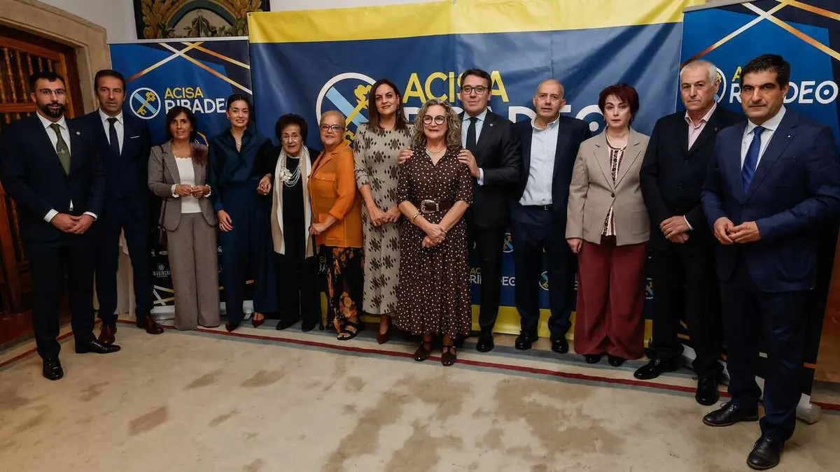 Acisa congrega al comercio ribadense en una gala con premiados locales