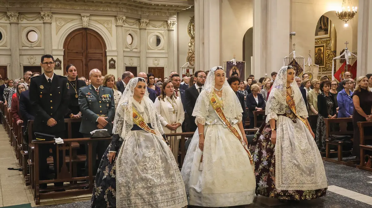 La lluvia altera la programación festiva de Onda y deja sin pasacalle a los niños