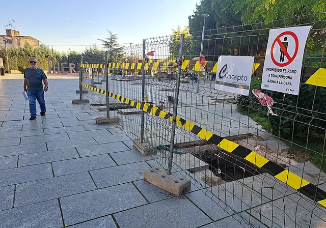 La plaza de Margarita Xirgu inicia su transformación con una actuación de 610 metros