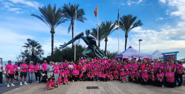 Manilva celebra la tercera marcha solidaria contra el cáncer de mama