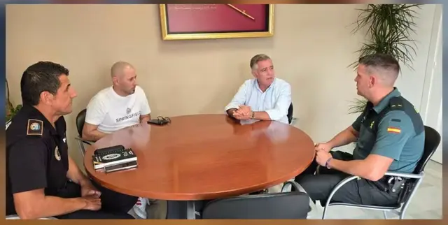 Manilva confirma la incorporación de ocho agentes tras las gestiones sobre seguridad