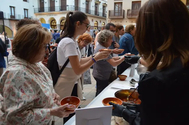 La lluvia obliga a aplazar al 26 de octubre el reparto popular de olla en Vila-real