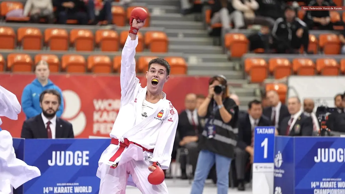 Izan Martín Peña se corona campeón mundial sub21 de kárate