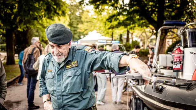 Soria conoce de cerca los recursos y unidades de la Guardia Civil