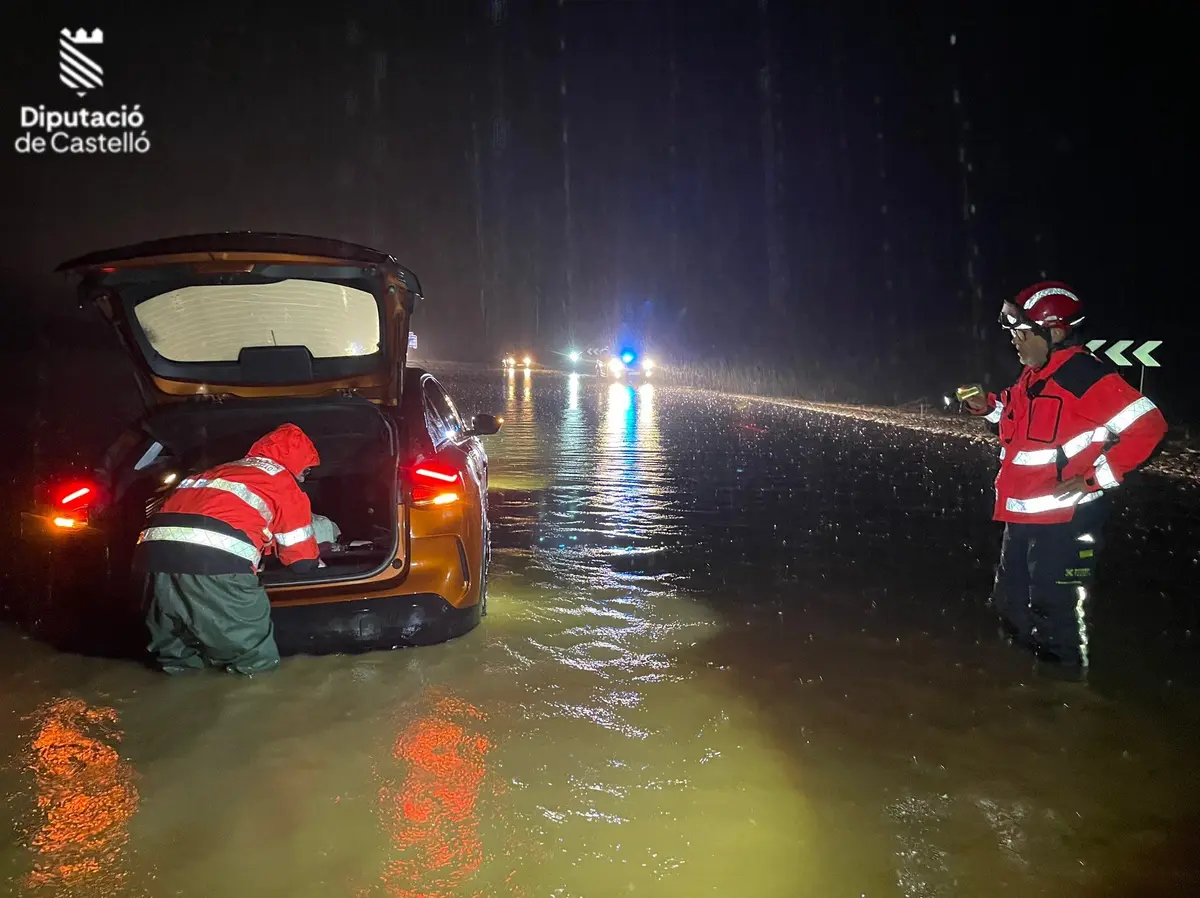 Castelló afronta el lunes con avisos amarillos por lluvias, tormentas y temporal marítimo