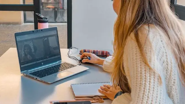 Soto del Real programa formación gratuita para jóvenes y mujeres emprendedoras
