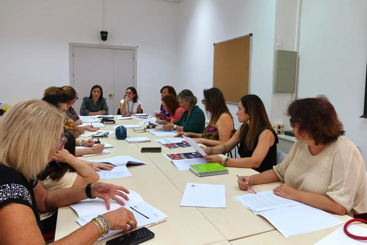 Utrera prepara las actividades del 25N en el Consejo Local de la Mujer