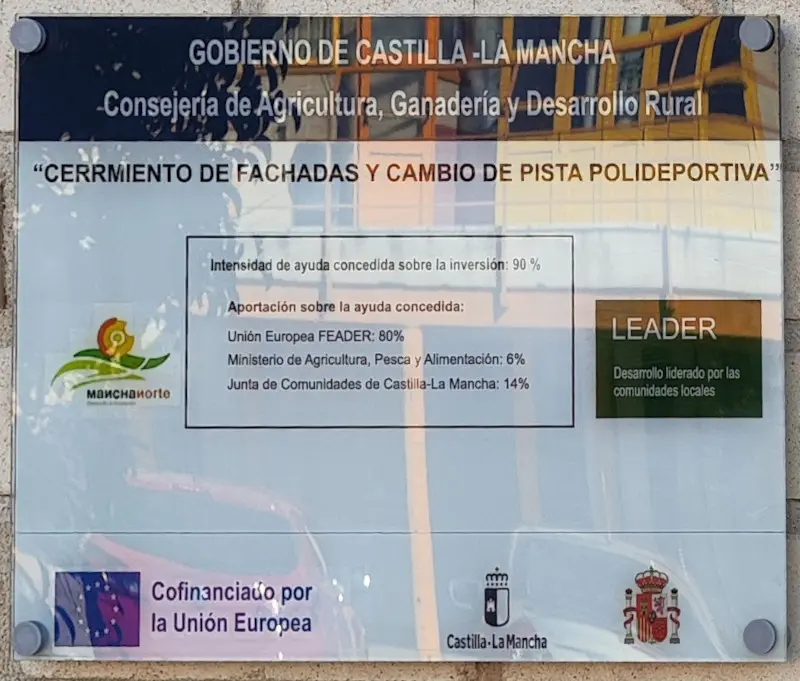 Finaliza la mejora de la pista polideportiva cubierta de Pedro Muñoz