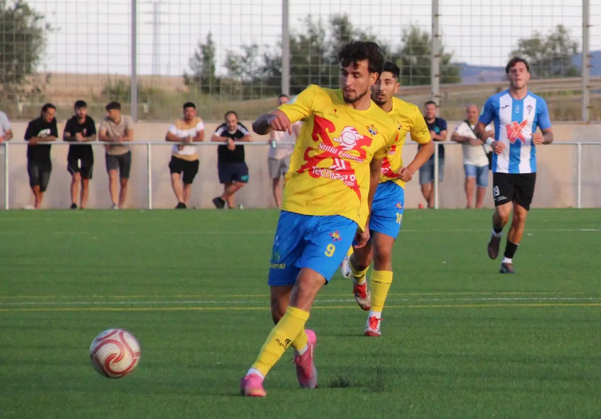 El CF La Solana supera al Torrijos con Roqué al frente