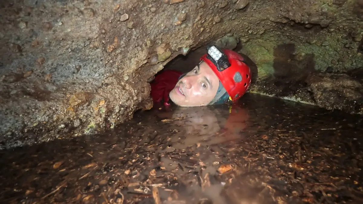 David Torres acerca a miles de espectadores las cuevas de yeso de Antequera