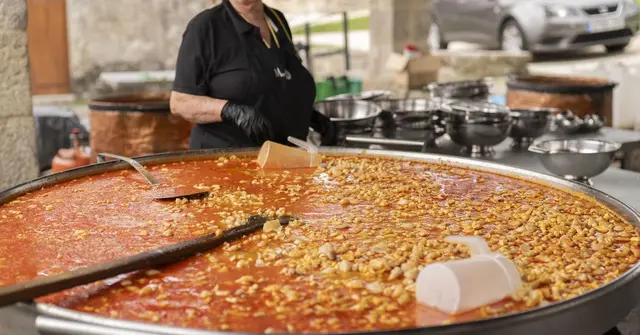 Piñor reúne a 500 comensales en torno a su fiesta de los callos