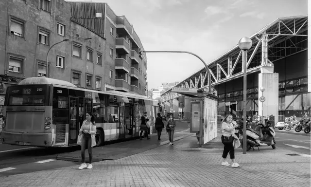 Teresa Canturri retrata la vida urbana de L'Hospitalet