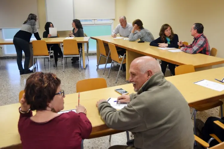La Biblioteca Rosa Leveroni acoge una sesión colectiva de conversación en inglés