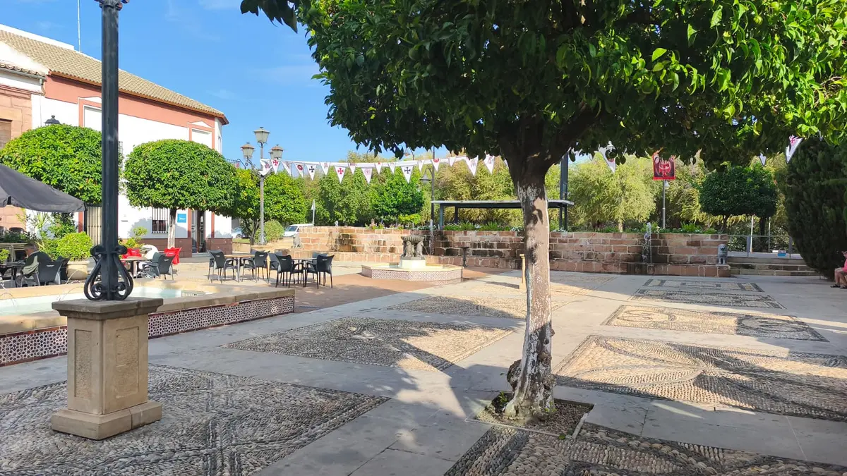 Villa del Río retira residuos y limpia tras el Mercado Medieval