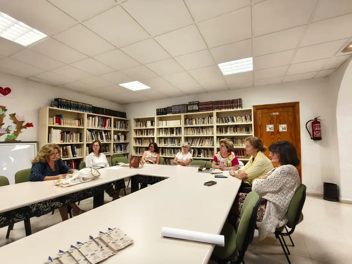 Hipatia dedica una sesión a las escritoras en la Biblioteca Municipal