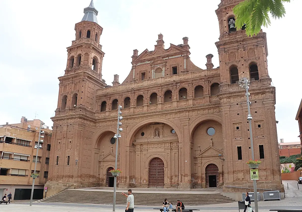 Un folleto reúne información práctica para visitar Alfaro