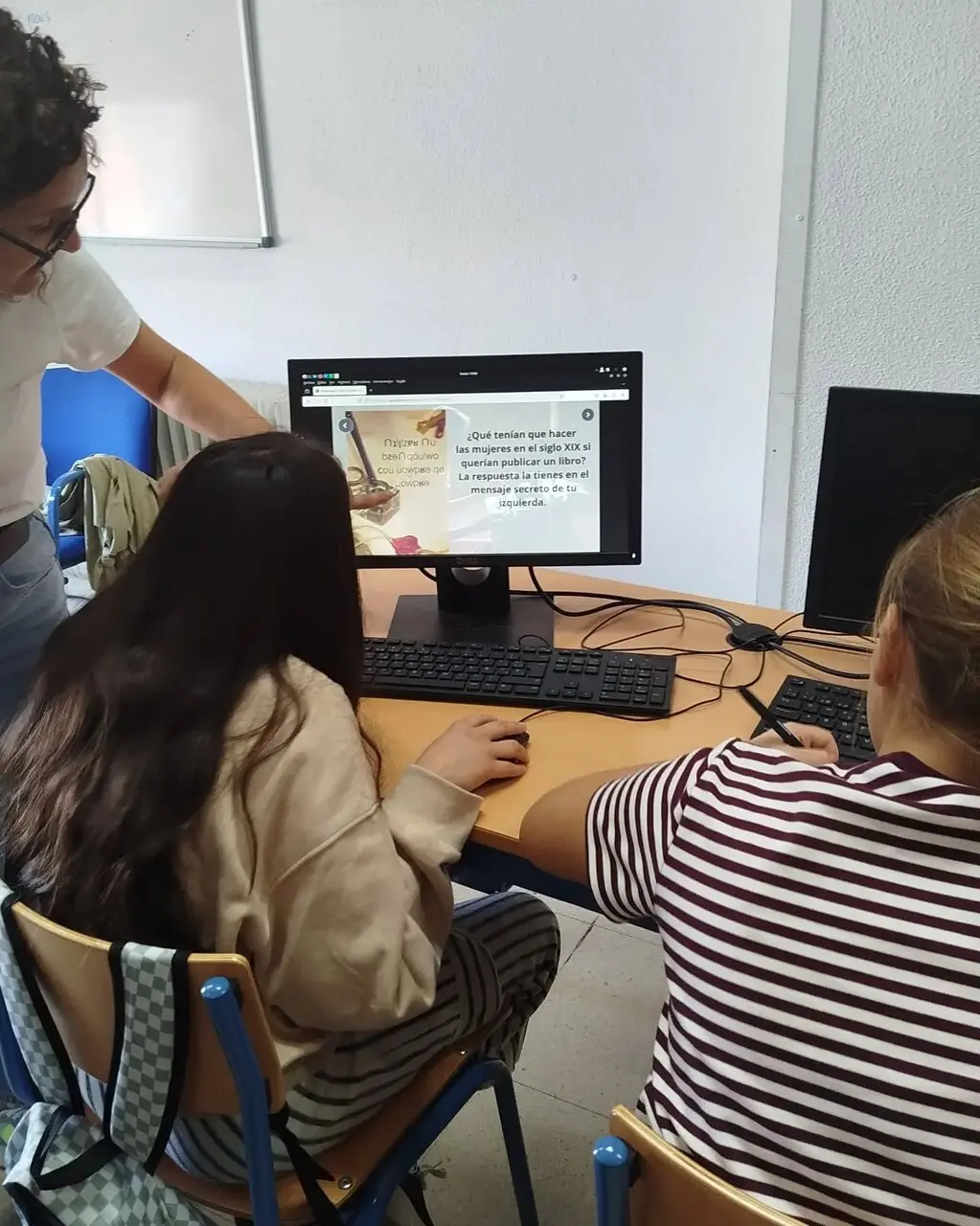 Diez retos acercan a estudiantes de Marmolejo a autoras y sus obras
