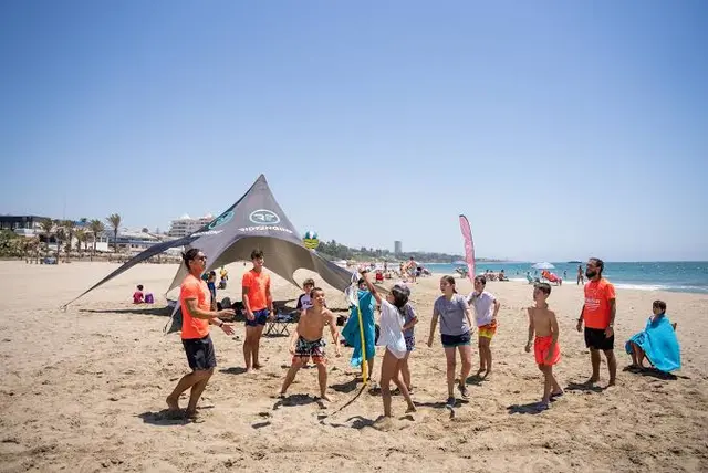 Marbella eleva los recursos municipales para jóvenes y extiende sus actividades