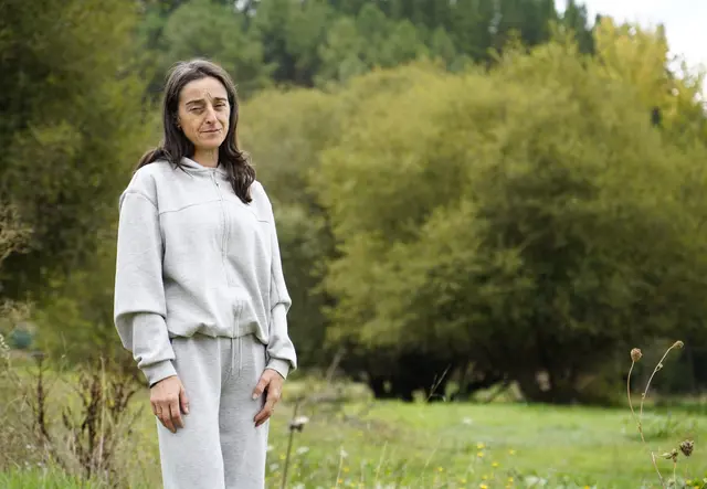 La ganadería marca el día a día de María Jesús en Sancedo