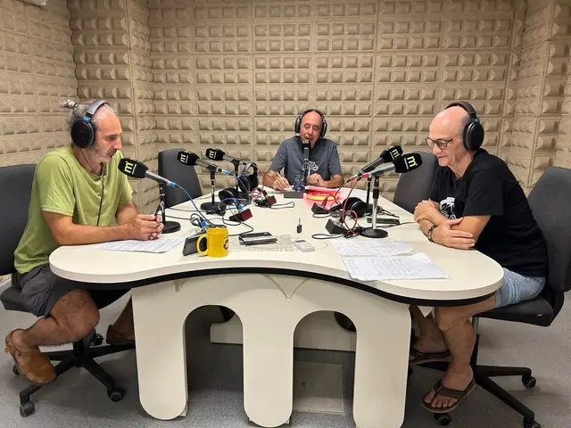 RTV Marchena recibe un reconocimiento por su espacio «Apuntes de Naturaleza»