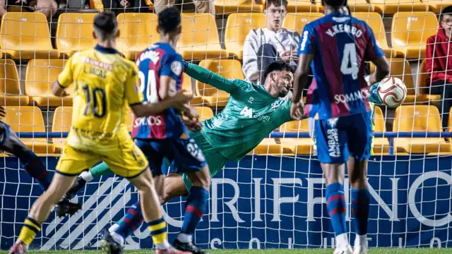 Cinco empates sitúan al Huesca en un punto intermedio de la tabla