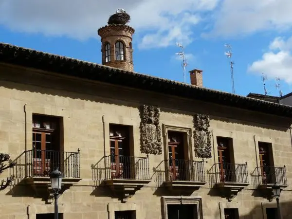 Haro abre una nueva cita del Aula de Cultura con una presentación literaria
