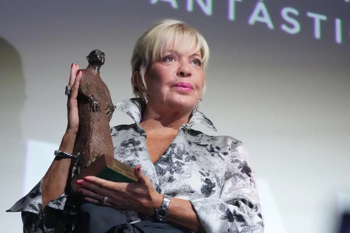 Bárbara Rey reivindica su trayectoria al recibir el Premio Nosferatu en Sitges