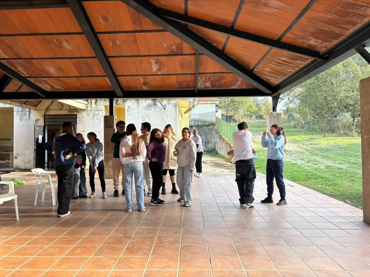Cáritas congrega en Peñaparda a participantes para formar a jóvenes voluntarios