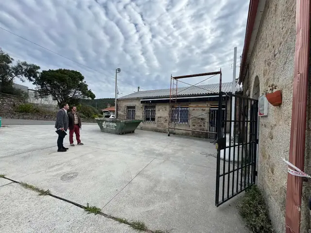 Boiro pone en marcha la mejora energética del Centro Social de Cures