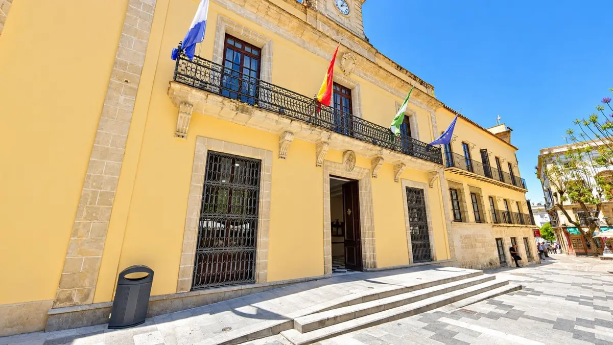 Jerez deja sin efecto cinco pisos turísticos y estudia ocho nuevos apartamentos