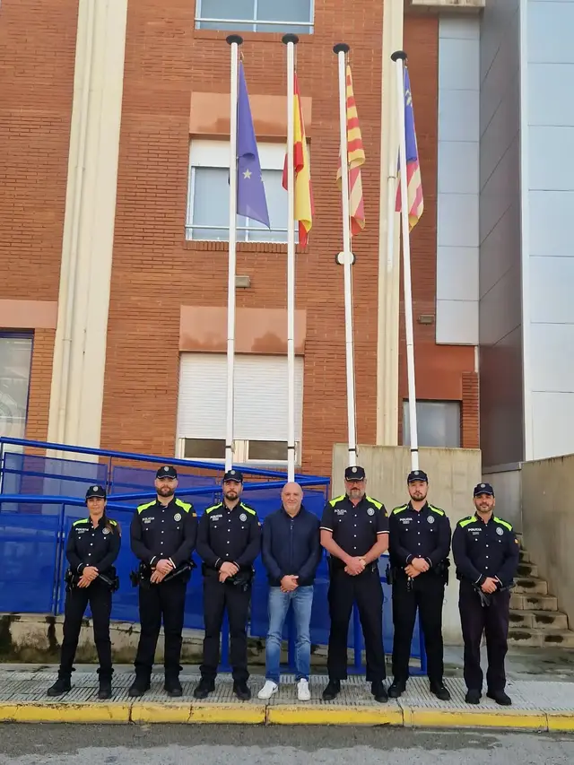 Cinco policías locales de Cunit se preparan para su formación básica