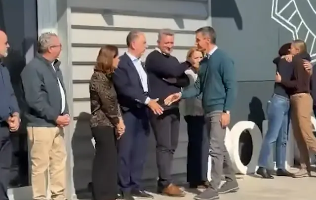 Sánchez visita Oliva durante la emergencia por la DANA Adam